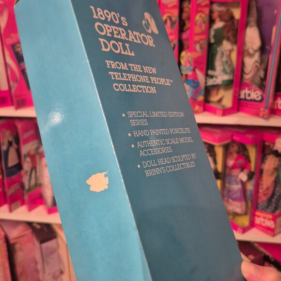 1984 Surrey Group 1890's Operator Doll Porcelain - Picture 4 of 7